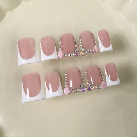 New 10pcs Handmade Press on Nails Short White French Duckbilled Fake Nail Tips Wearable Rhinestone Flower Design False Nails Ins