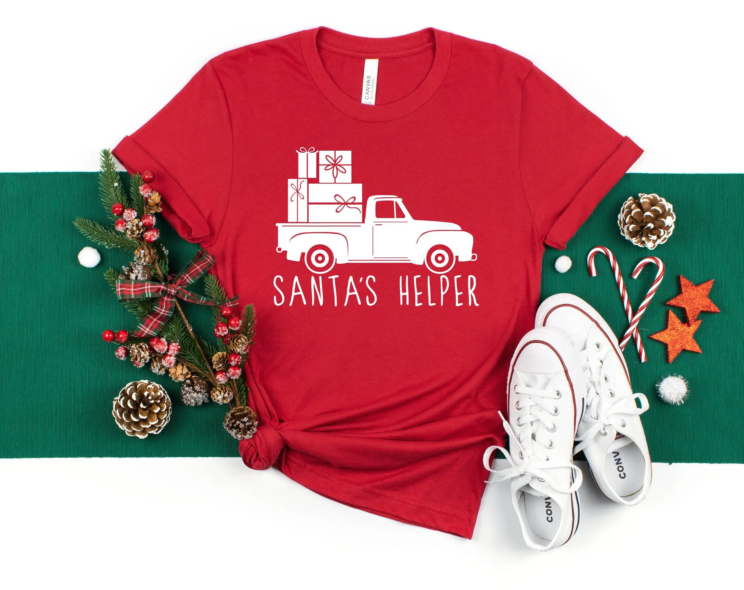 Рубашка «Помощник Санты» Santa Funny T Рождественские рубашки-грузовики для женщин 
Рубашка «Помощник Санты» Santa Funny T Рождественские рубашки-грузовики для женщин