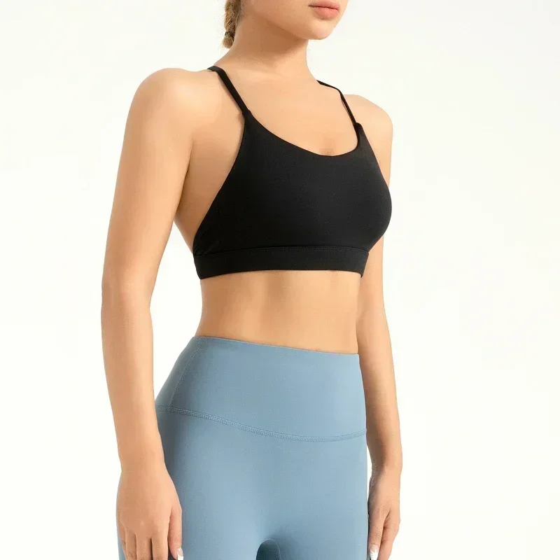 Спортивный бюстгальтер MIML для женщин с высокой эластичностью, встроенной подкладкой, красивой спинкой и бретелями для фитнеса и йоги
Спортивный бюстгальтер MIML для женщин с высокой эластичностью, встроенной подкладкой, красивой спинкой и бретелями для фитнеса и йоги