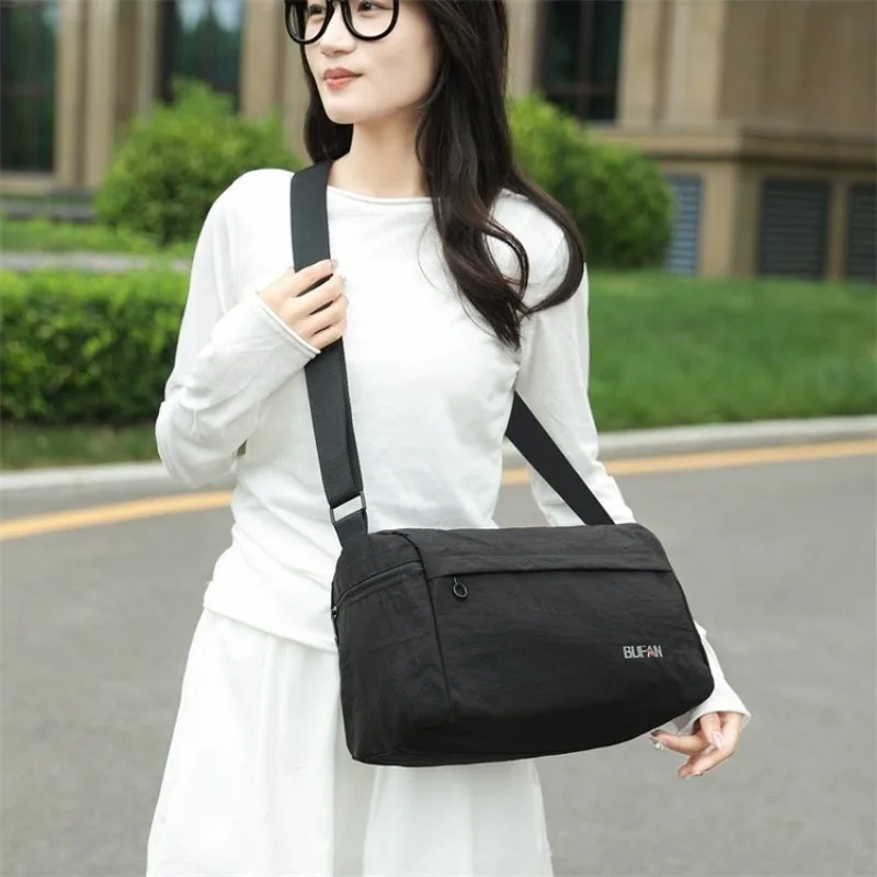 Luxury Simple Diaper Bags For Women Elegant Designer Leather Handbag Vintage Minimalist Fashionable Large Capacity
Luxury Simple Diaper Bags For Women Elegant Designer Leather Handbag Vintage Minimalist Fashionable Large Capacity