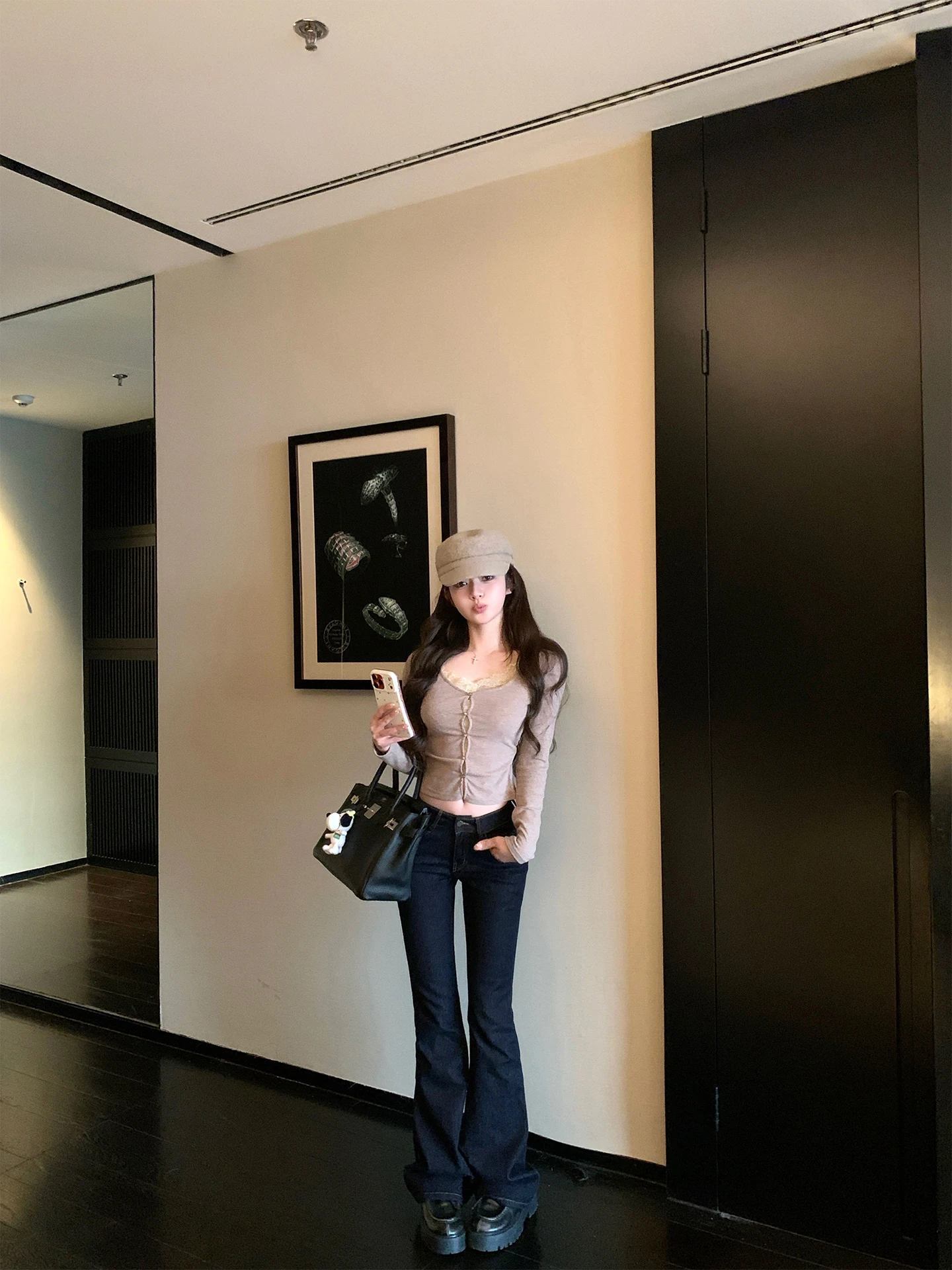 Джинсы с низкой посадкой, расклешенные, выцветшие, с ретро-швами, цветные, в стиле супермодели, винтажные, с низкой посадкой, расклешенные, джинсовые, в стиле Miao Nan Chen
Джинсы с низкой посадкой, расклешенные, выцветшие, с ретро-швами, цветные, в стиле супермодели, винтажные, с низкой посадкой, расклешенные, джинсовые, в стиле Miao Nan Chen