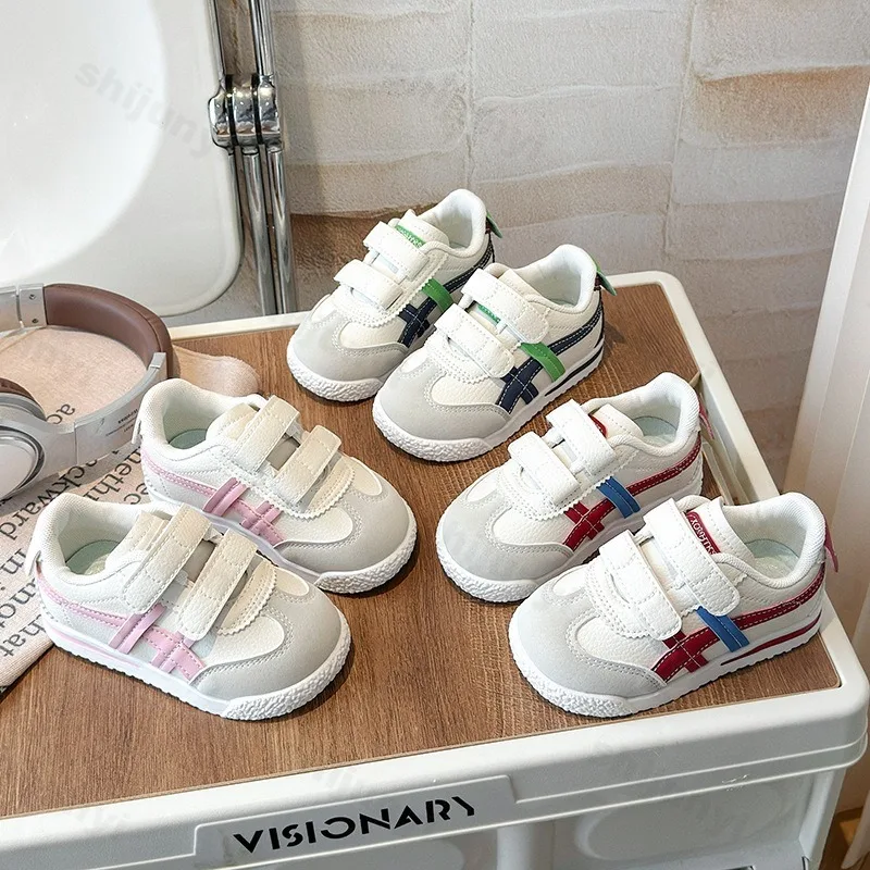 Детские кроссовки 2026 Весна-Осень для мальчиков, легкие спортивные беговые кроссовки, повседневная обувь для девочек с мягкой подошвой, детские прогулочные туфли
Детские кроссовки 2026 Весна-Осень для мальчиков, легкие спортивные беговые кроссовки, повседневная обувь для девочек с мягкой подошвой, детские прогулочные туфли