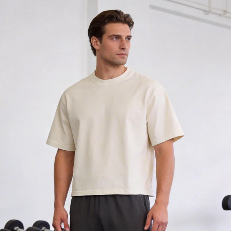 Высококачественные мужские футболки из 100% хлопка, свободного кроя, с круглым вырезом, с коротким рукавом, для бега, плотные, спортивная одежда
Высококачественные мужские футболки из 100% хлопка, свободного кроя, с круглым вырезом, с коротким рукавом, для бега, плотные, спортивная одежда