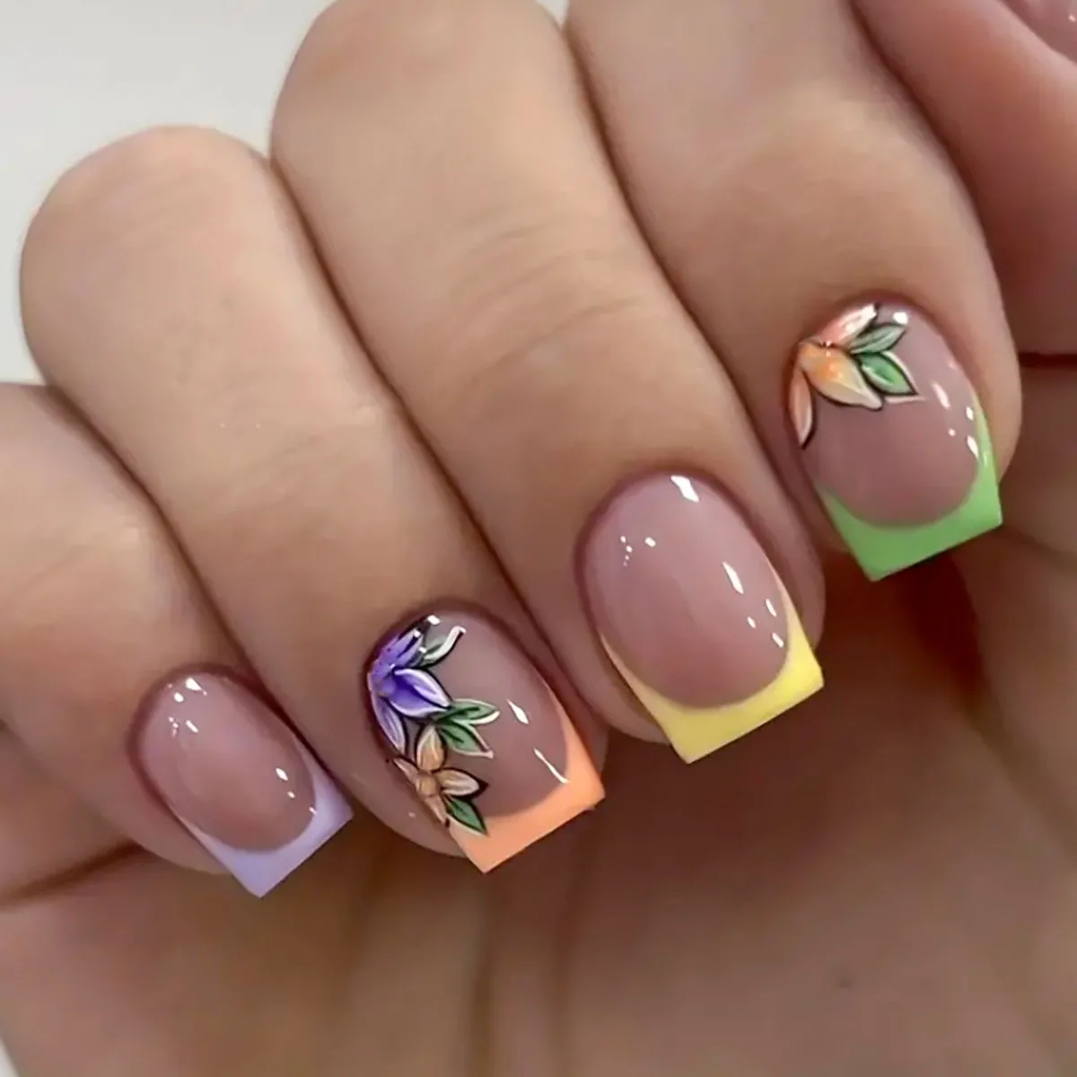 24Pcs Colorful French Press on Fake Nails with Glue Short Square Nail Art Tips Flower Design Wearable Full Cover False Nails
24Pcs Colorful French Press on Fake Nails with Glue Short Square Nail Art Tips Flower Design Wearable Full Cover False Nails