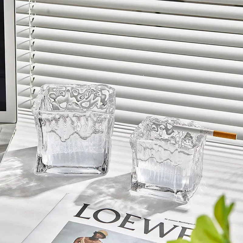 Popular Nordic Living Room and Office Desktop Decoration Glass Ashtray Portable Decorative Cigar Ashtray Gift for Boyfriend
Popular Nordic Living Room and Office Desktop Decoration Glass Ashtray Portable Decorative Cigar Ashtray Gift for Boyfriend