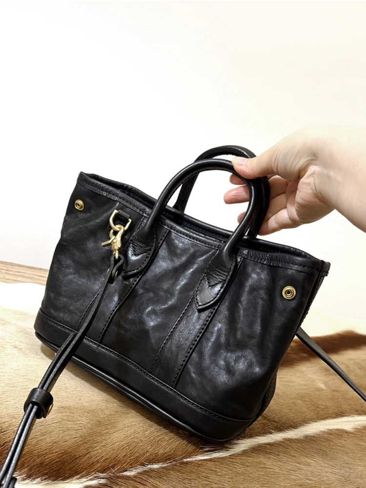 Fashion casual high-quality genuine leather women's handbag outdoor daily party luxury handmade ladies shoulder crossbody bag
Fashion casual high-quality genuine leather women's handbag outdoor daily party luxury handmade ladies shoulder crossbody bag