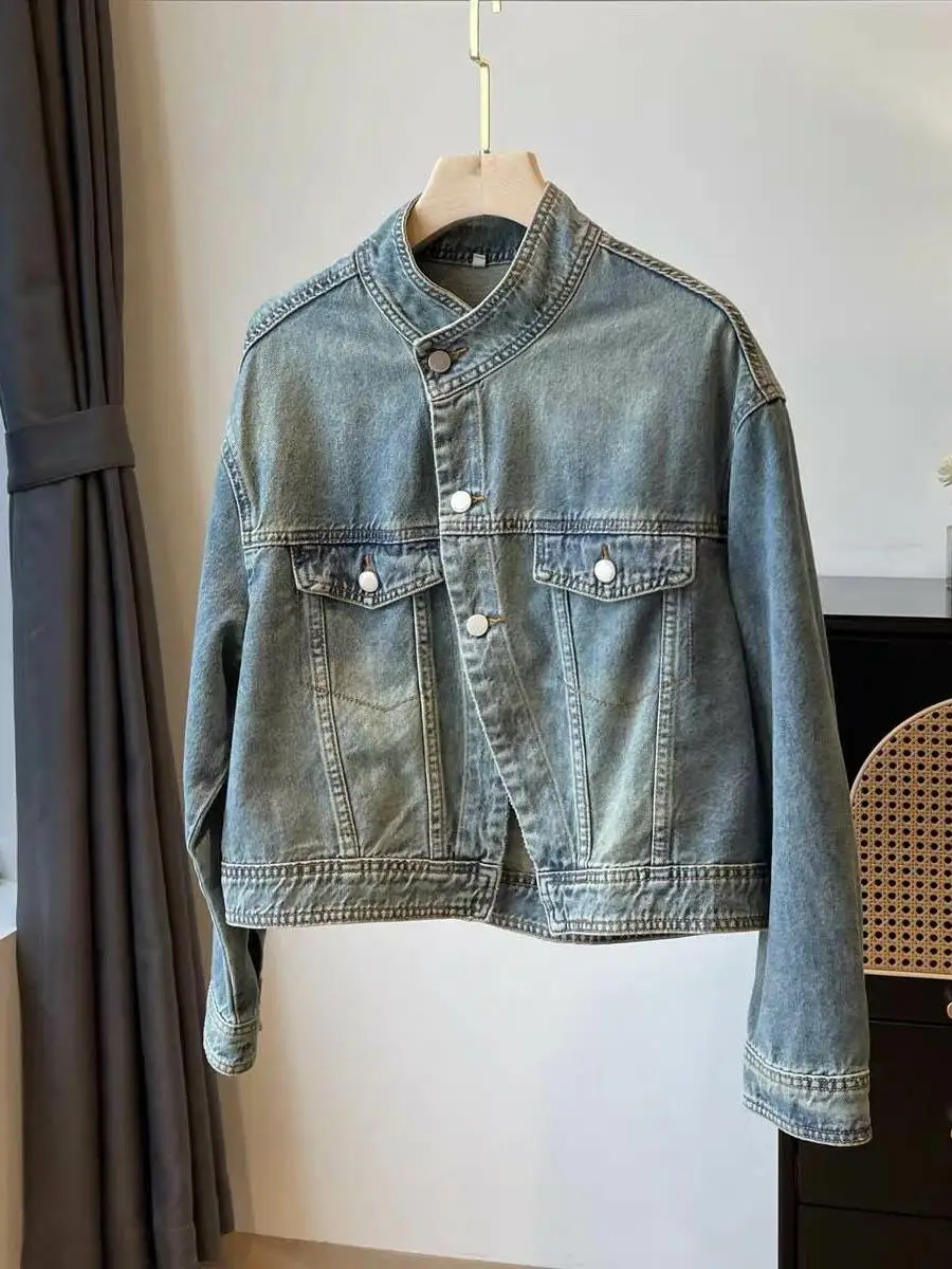 Retro Hong Kong Style Short Loose Fit Women's Denim Jacket Stand Collar Slimming Top Button Closure Casual Versatile Outerwear
Retro Hong Kong Style Short Loose Fit Women's Denim Jacket Stand Collar Slimming Top Button Closure Casual Versatile Outerwear