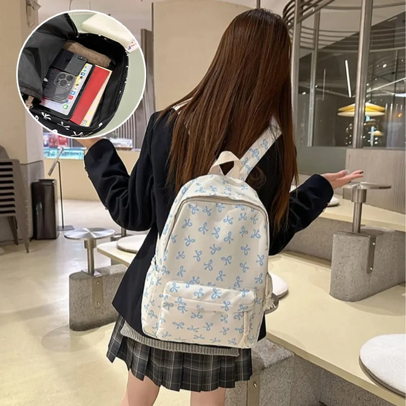 Bow Print Student Backpack with Padded Laptop Pocket Adjustable Shoulder Straps Fashionable Practical for Back-to-School Season
Bow Print Student Backpack with Padded Laptop Pocket Adjustable Shoulder Straps Fashionable Practical for Back-to-School Season