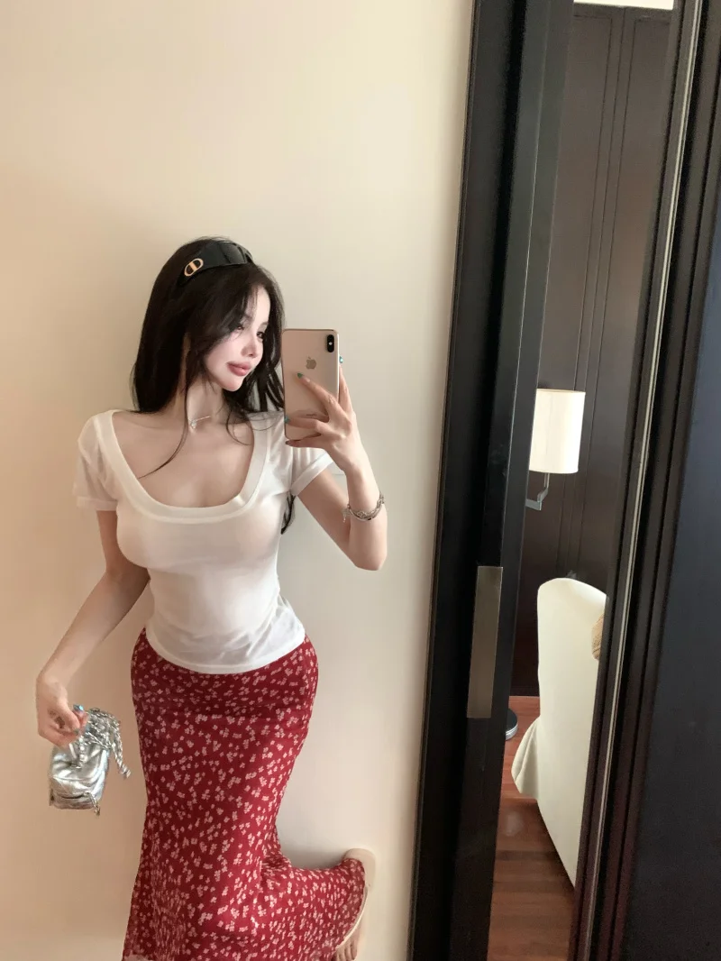 White U-Neck Short Sleeve Overhead T-Shirt Women's Slimming Base Shirt Spring Commute Style Pure Color Versatile Short Length
White U-Neck Short Sleeve Overhead T-Shirt Women's Slimming Base Shirt Spring Commute Style Pure Color Versatile Short Length