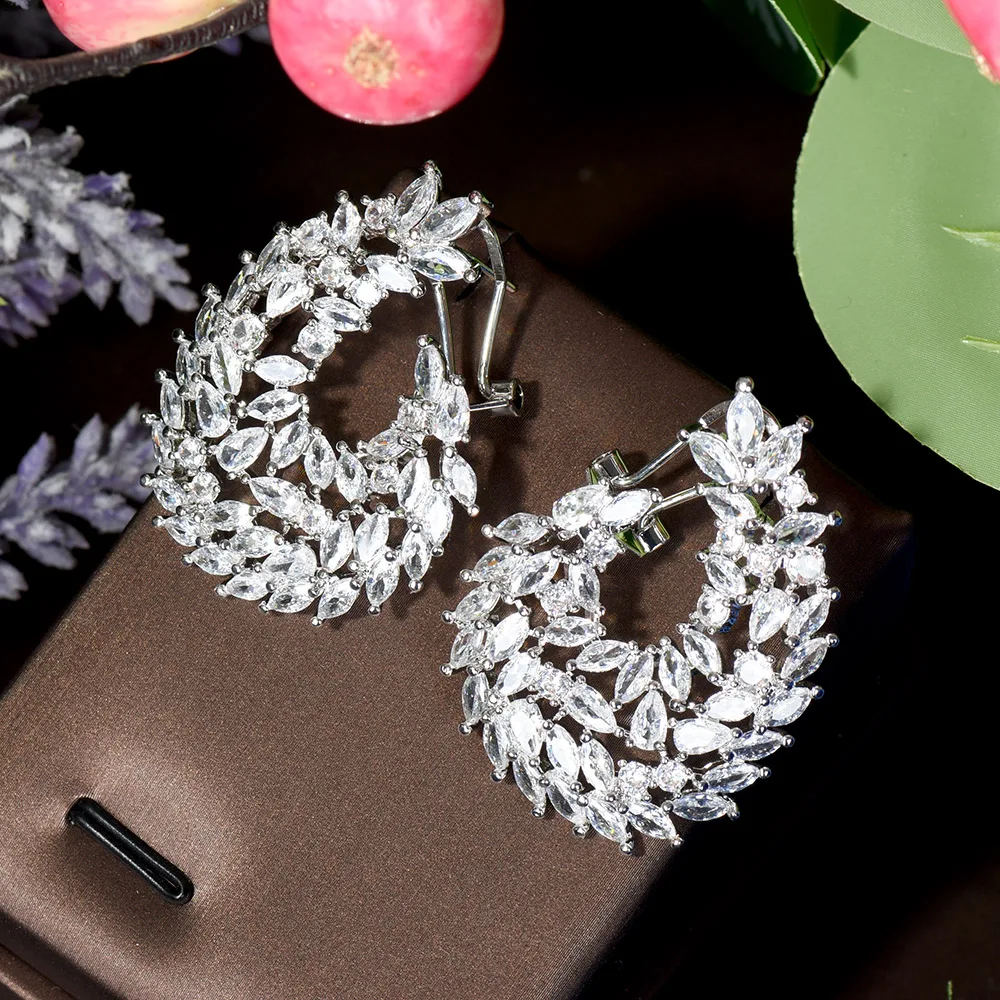 HIBRIDE Fashion High Quality Clear AAA CZ Stud Earrings For Women Bridal Crystal Wedding Party Jewelry Accessories Bijoux E-104
HIBRIDE Fashion High Quality Clear AAA CZ Stud Earrings For Women Bridal Crystal Wedding Party Jewelry Accessories Bijoux E-104