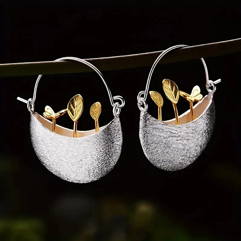 Vintage Silvery Flower Pot Shape Hoop Earrings Women's Gorgeous Butterfly Drop Earrings Jewelry
Vintage Silvery Flower Pot Shape Hoop Earrings Women's Gorgeous Butterfly Drop Earrings Jewelry