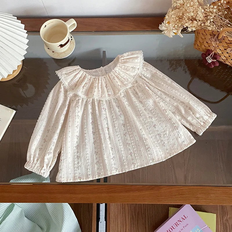 Милая детская блузка с цветочным принтом для девочек, весна 2026, новая корейская коллекция, повседневная свободная блузка с длинным рукавом для маленьких принцесс
Милая детская блузка с цветочным принтом для девочек, весна 2026, новая корейская коллекция, повседневная свободная блузка с длинным рукавом для маленьких принцесс 