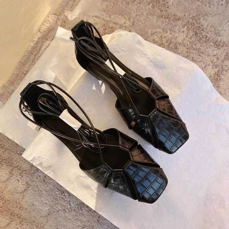 Lace Up Square Toe Cross Strap Sandals New Hollow Out Ballet Flats Bottom Women Roman Shoes 2026 Casual Solid Loafers Shoes
Lace Up Square Toe Cross Strap Sandals New Hollow Out Ballet Flats Bottom Women Roman Shoes 2026 Casual Solid Loafers Shoes
