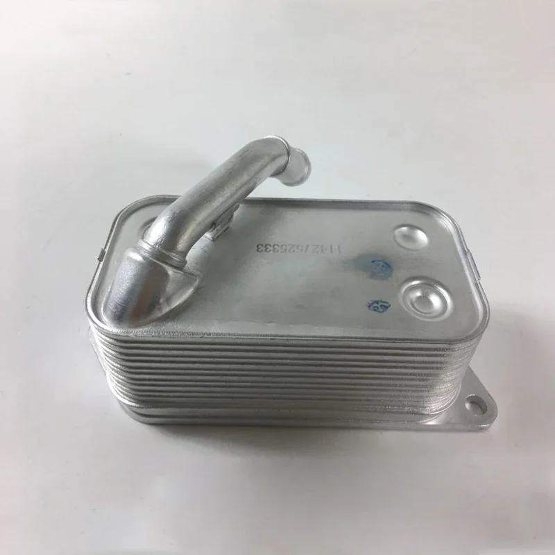 Масляный радиатор двигателя для BMW: E90, F10, E61, E92, E60, E91, F11, E84, E93, E89, F25, F32, F34, F36
Масляный радиатор двигателя для BMW: E90, F10, E61, E92, E60, E91, F11, E84, E93, E89, F25, F32, F34, F36