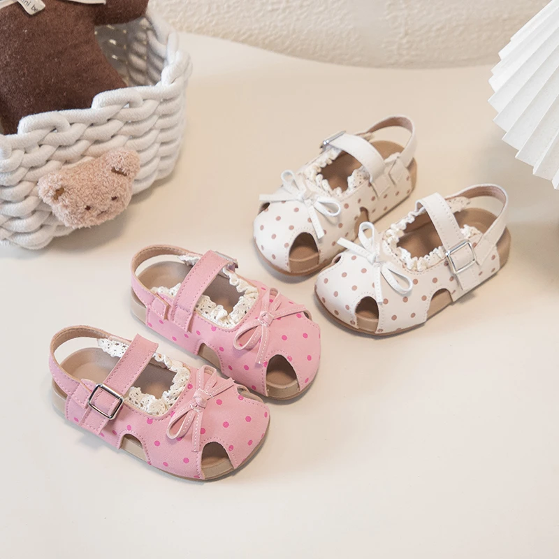 YUYIN 2026 New Summer Girls' Lace-Edge Leather Sandals with Cute Bow Polka Dot Decoration Non-Slip Fashion Princess Party Shoes
YUYIN 2026 New Summer Girls' Lace-Edge Leather Sandals with Cute Bow Polka Dot Decoration Non-Slip Fashion Princess Party Shoes