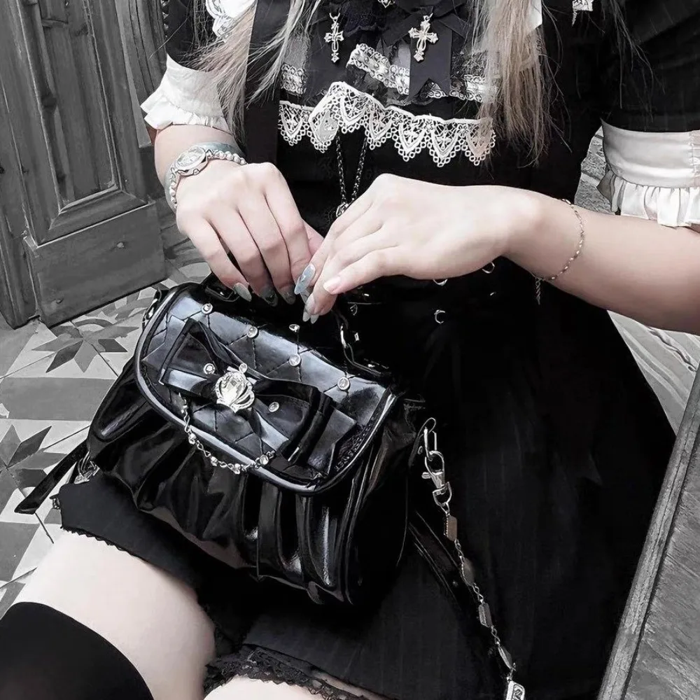 Kawaii PU Leather Lolita Shoulder Bag Rhinestone Pleated Bow Crossbody Bag Elegant Crown Underarm Bag Commute
Kawaii PU Leather Lolita Shoulder Bag Rhinestone Pleated Bow Crossbody Bag Elegant Crown Underarm Bag Commute