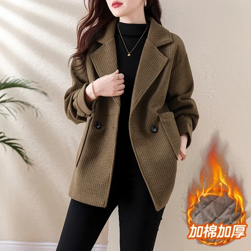Woolen Jacket Women 2025 Autumn Winter New Korean Style Temperament Thickened Warm Medium Long Herringbone Pattern Woolen Coat
Woolen Jacket Women 2025 Autumn Winter New Korean Style Temperament Thickened Warm Medium Long Herringbone Pattern Woolen Coat