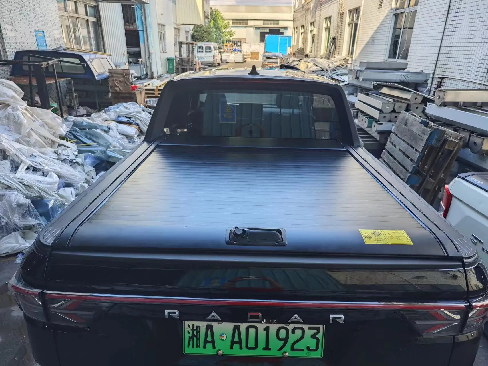 Manufacturer Installation Ute Roller Lid Shutter Pickup Truck Bed Manual Retractable Tonneau Cover for Geely Radar K101
Manufacturer Installation Ute Roller Lid Shutter Pickup Truck Bed Manual Retractable Tonneau Cover for Geely Radar K101