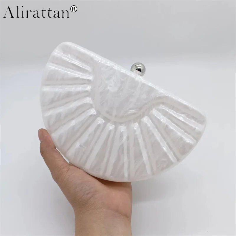 New Trendy Acrylic Evening Clutch Bag for Women,Fashion Designer Wedding Party Pouch Bag Chain Shoulder Crossbody Bag
New Trendy Acrylic Evening Clutch Bag for Women,Fashion Designer Wedding Party Pouch Bag Chain Shoulder Crossbody Bag