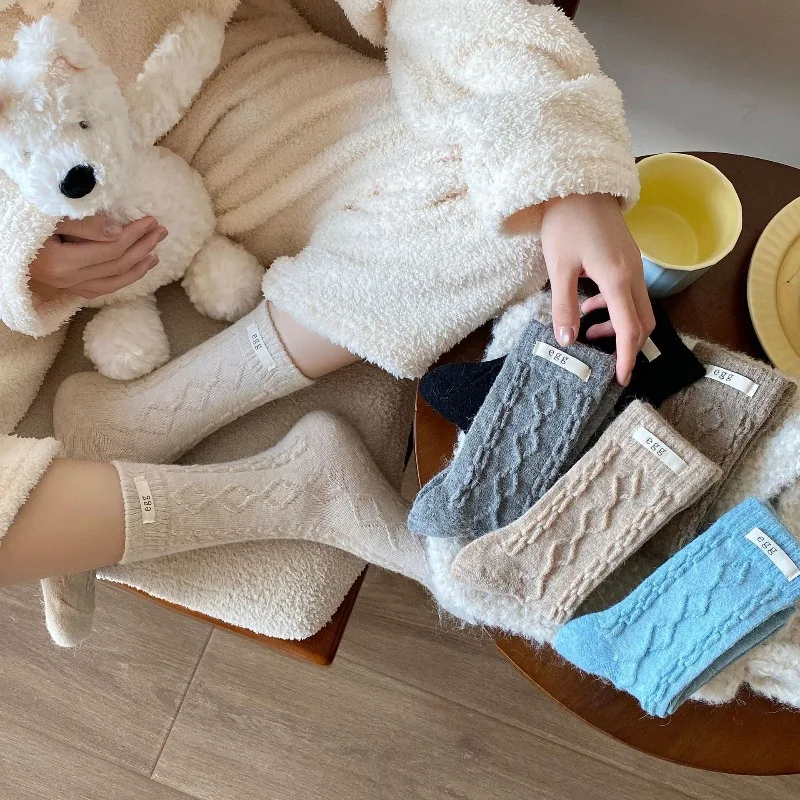 6 пар толстых и теплых шерстяных женских носков средней длины на осень и зиму, однотонные простые и универсальные женские шерстяные носки
6 пар толстых и теплых шерстяных женских носков средней длины на осень и зиму, однотонные простые и универсальные женские шерстяные носки