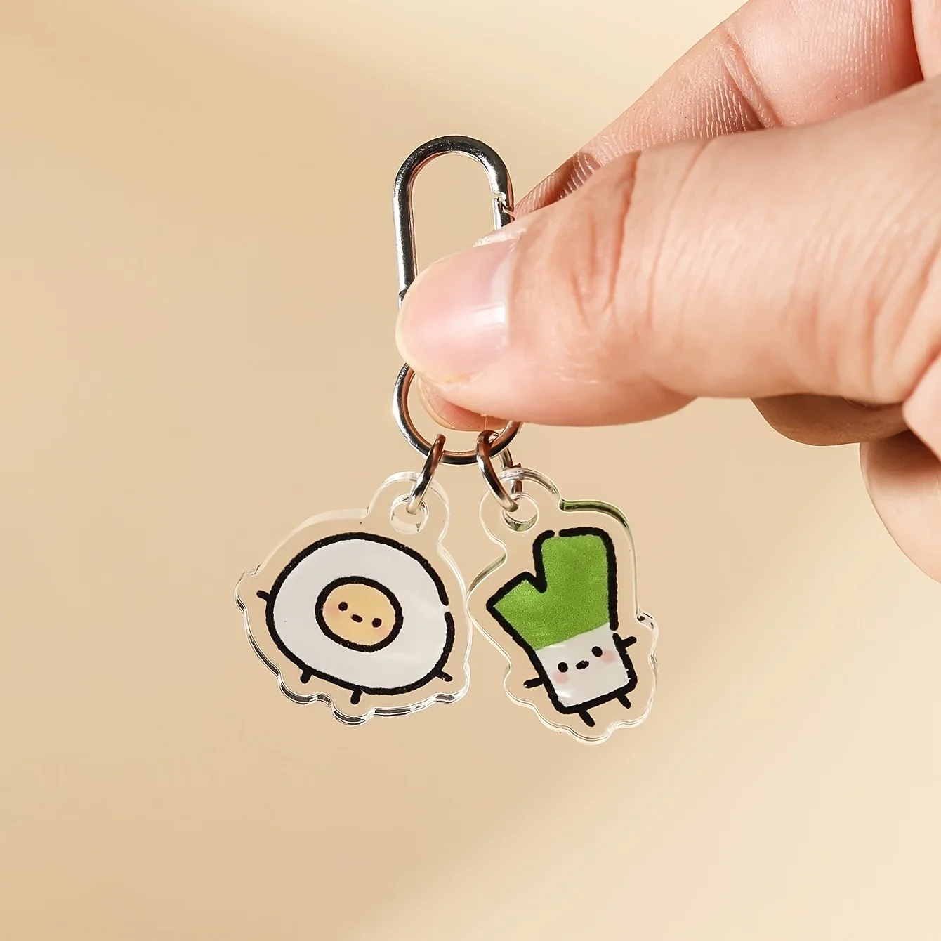 2D flat onion egg acrylic keychain pendant, cute backpack pendant keyring, friend gift.
2D flat onion egg acrylic keychain pendant, cute backpack pendant keyring, friend gift.