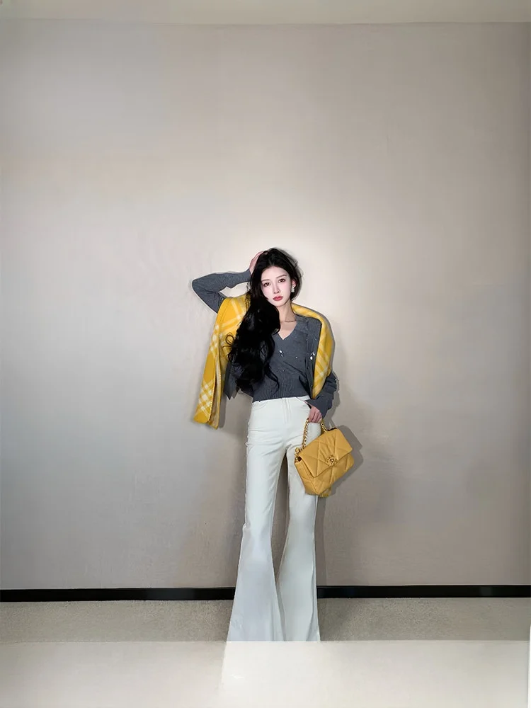 Original Knitted Sweater Vest Set Casual Style for Women Autumn Spring Winter Season Universal Knitted Clothes by PITAO
Original Knitted Sweater Vest Set Casual Style for Women Autumn Spring Winter Season Universal Knitted Clothes by PITAO
