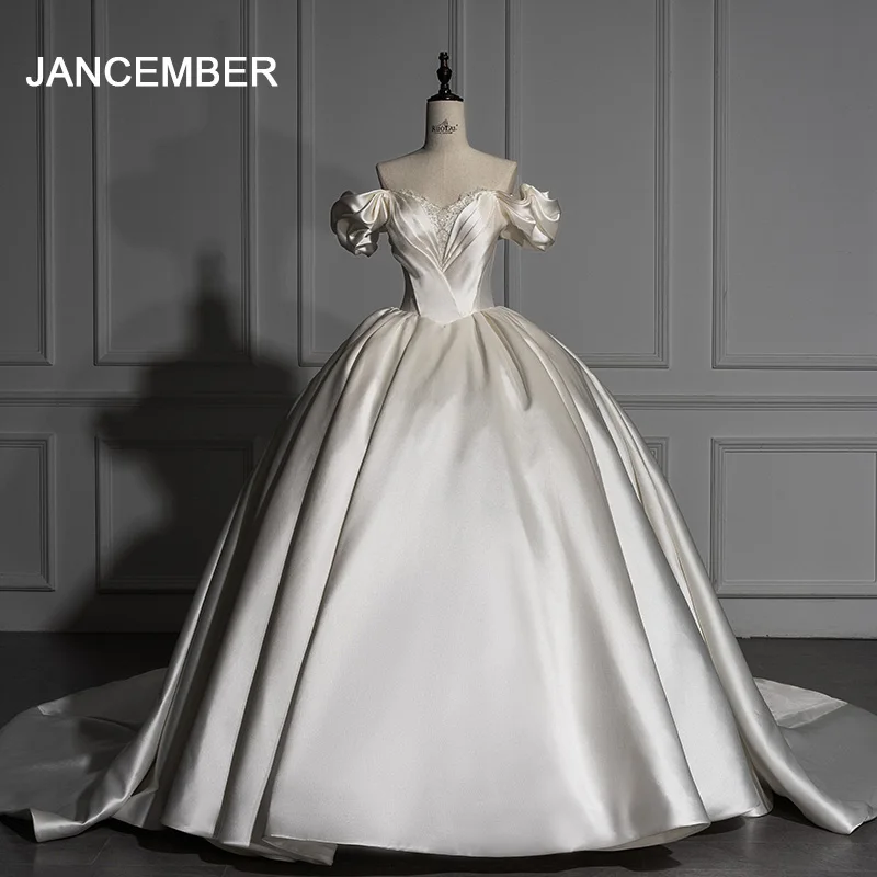 Elegant Satin Custom Made Ball Gown Wedding Dress For Women 2024 Lace Up Front Bride Gowns Simple Vestido De Mariages ZD05056
Elegant Satin Custom Made Ball Gown Wedding Dress For Women 2024 Lace Up Front Bride Gowns Simple Vestido De Mariages ZD05056