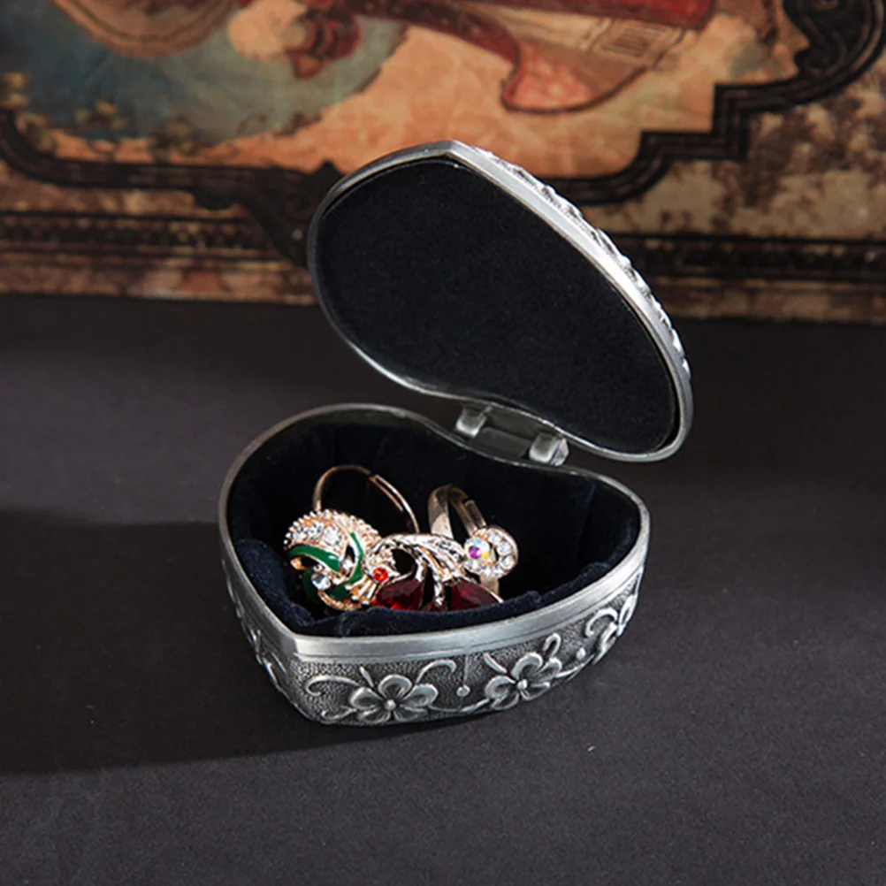Heart Shaped Rose Jewelry Box Small Portable Storage Case Travel Ring Earrings Organizer Compact Lightweight Gift For Women
Heart Shaped Rose Jewelry Box Small Portable Storage Case Travel Ring Earrings Organizer Compact Lightweight Gift For Women