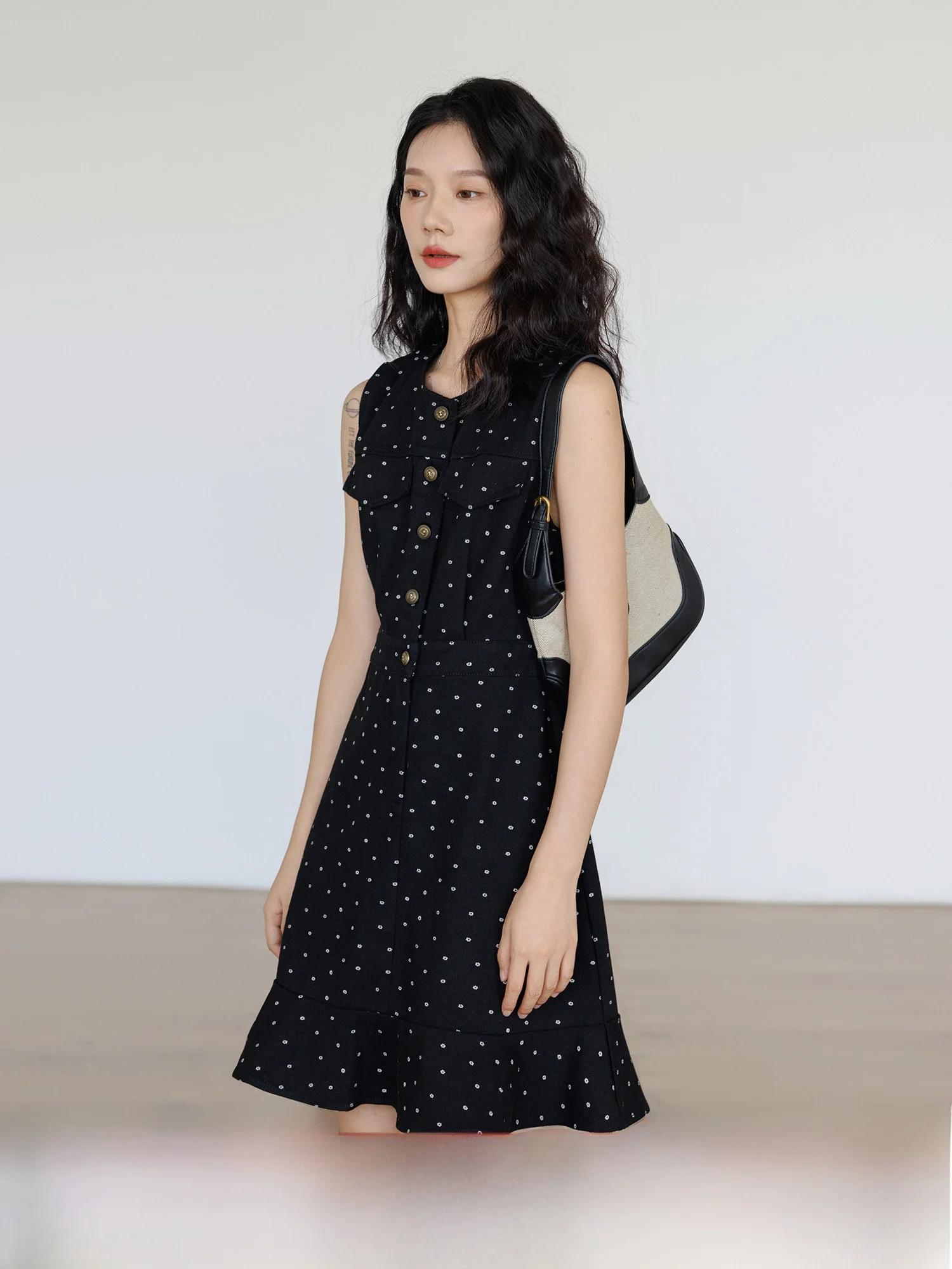 Vastand Summer Floral round Neck Slimming Fish Tail Skirt Sleeveless Fashionable Dress Women's Casual Cotton A-Line Dress
Vastand Summer Floral round Neck Slimming Fish Tail Skirt Sleeveless Fashionable Dress Women's Casual Cotton A-Line Dress