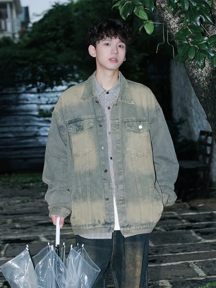 Винтажная мужская джинсовая куртка Waed с отложным воротником в американском рабочем стиле, осенняя верхняя одежда, повседневная, свободного кроя, с длинными рукавами
Винтажная мужская джинсовая куртка Waed с отложным воротником в американском рабочем стиле, осенняя верхняя одежда, повседневная, свободного кроя, с длинными рукавами