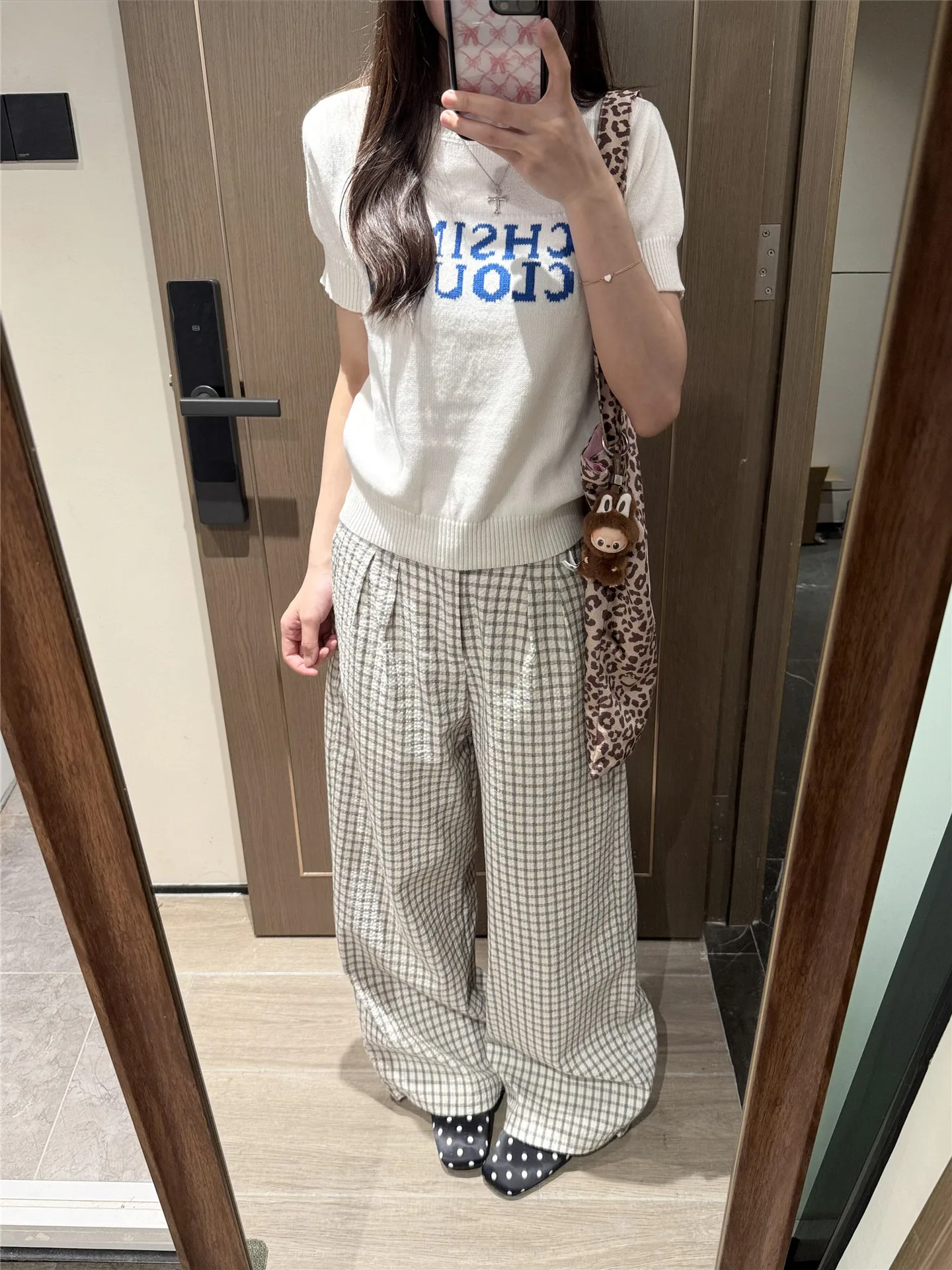 Extended High Waist Plaid Wide Leg Pants Women Summer Slimming Loose Drapey Folded Straight Floor-Length Casual Trousers
Extended High Waist Plaid Wide Leg Pants Women Summer Slimming Loose Drapey Folded Straight Floor-Length Casual Trousers