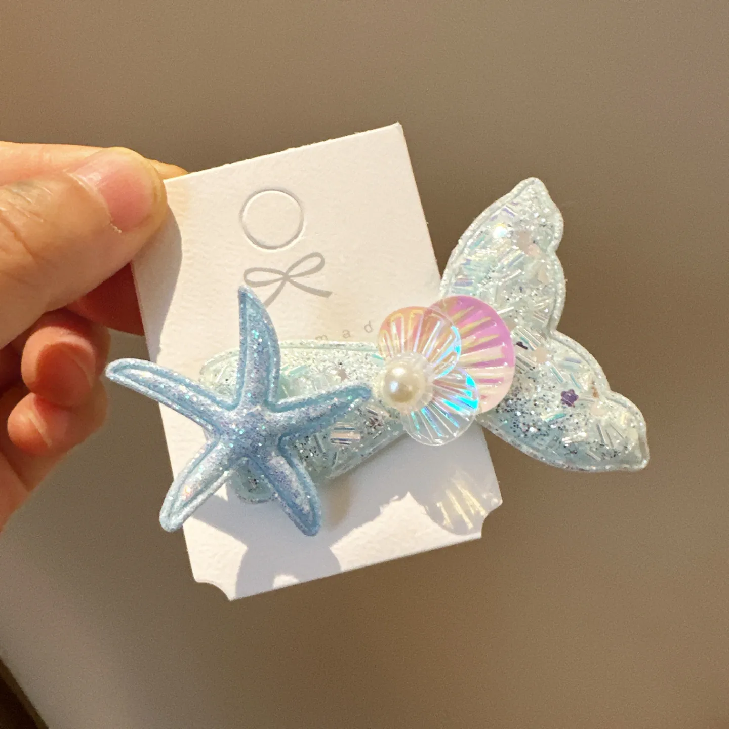 Glitter Starfish Mermaid Tail Bangs Clip for Flyaway Hair Cute Beach Vacation Photoshoot Side Clip Premium Lightweight
Glitter Starfish Mermaid Tail Bangs Clip for Flyaway Hair Cute Beach Vacation Photoshoot Side Clip Premium Lightweight