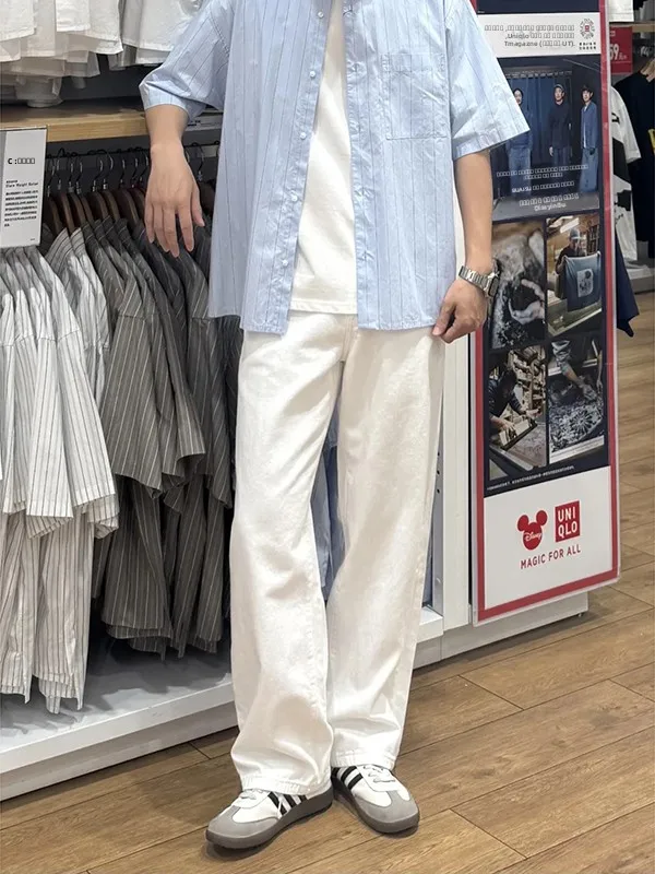 Белые прямые джинсы для мужчин, летние, с легким клешем, повседневные, молодежные, модные, из полиэфирного волокна, на молнии
Белые прямые джинсы для мужчин, летние, с легким клешем, повседневные, молодежные, модные, из полиэфирного волокна, на молнии