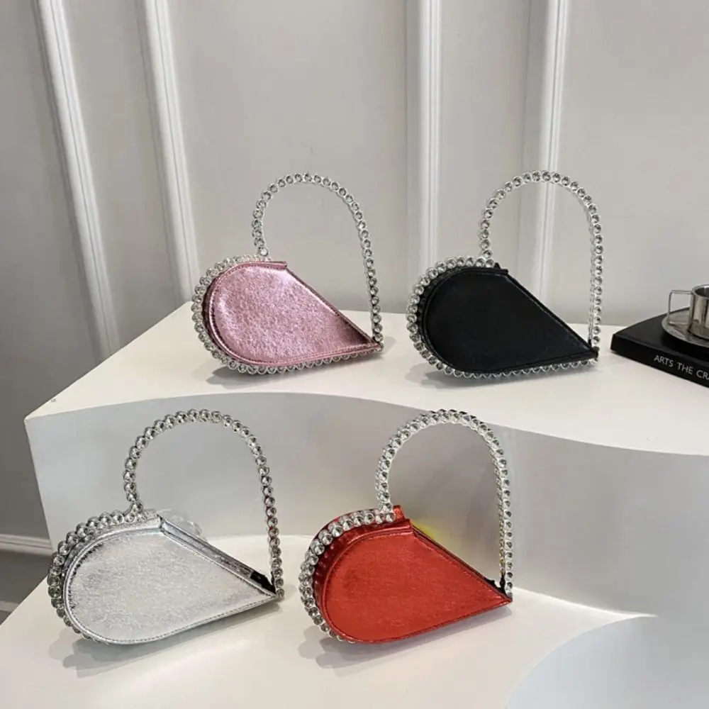 Rhinestone Evening Banquet Bag Large Capacity Messenger Purse Love Shape Handbag Wrist Bag Metal Handle Ladies Clutch Bag
Rhinestone Evening Banquet Bag Large Capacity Messenger Purse Love Shape Handbag Wrist Bag Metal Handle Ladies Clutch Bag
