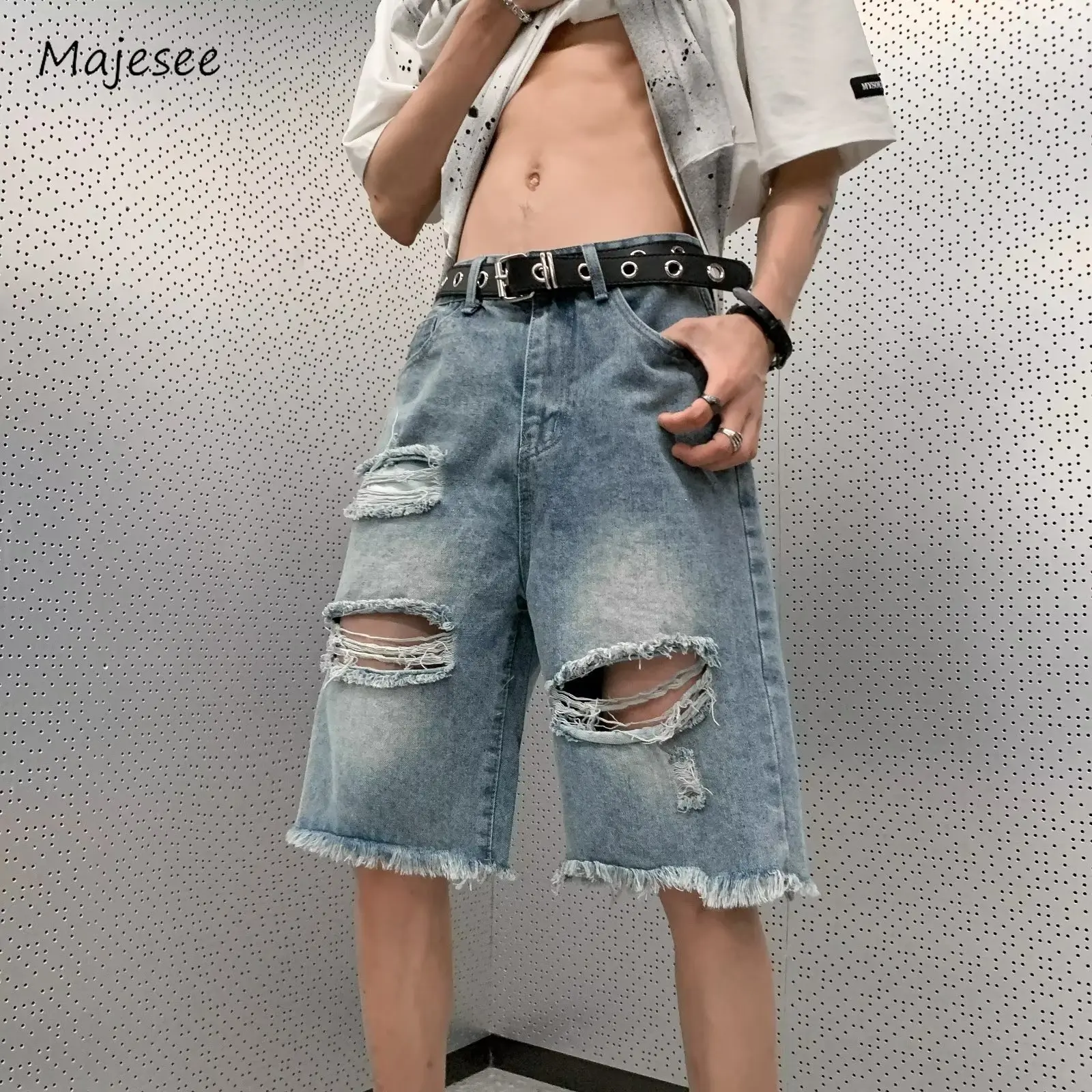 Hole Jeans Men Retro Chic Boyfriend Harajuku High Street Summer Stylish Knee Length Trousers Denim Teens Clothing Baggy Gothic
Hole Jeans Men Retro Chic Boyfriend Harajuku High Street Summer Stylish Knee Length Trousers Denim Teens Clothing Baggy Gothic