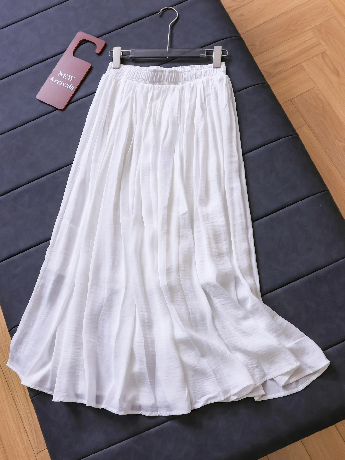 Elegant Pure Color Elastic Waist Pleated A-Line Long Skirt Commute Versatile Women's Skirt Pleated Skirt R697 Polyester Fiber
Elegant Pure Color Elastic Waist Pleated A-Line Long Skirt Commute Versatile Women's Skirt Pleated Skirt R697 Polyester Fiber