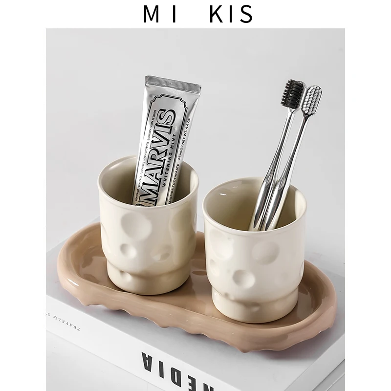 Luxury Ceramic Toothbrush Cups for Couples Wedding Gift Anti-Leak Design Bathroom Essential Creative Home Cleaning Tools
Luxury Ceramic Toothbrush Cups for Couples Wedding Gift Anti-Leak Design Bathroom Essential Creative Home Cleaning Tools