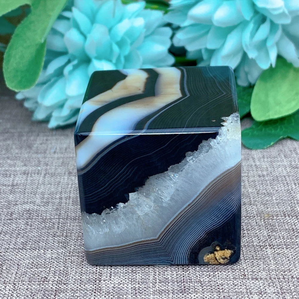 Quartz Stone Natural Black Stripes Agate Cube Crystal Wiccan Mineral Specimen Healing Home Decor Energy Gift
Quartz Stone Natural Black Stripes Agate Cube Crystal Wiccan Mineral Specimen Healing Home Decor Energy Gift