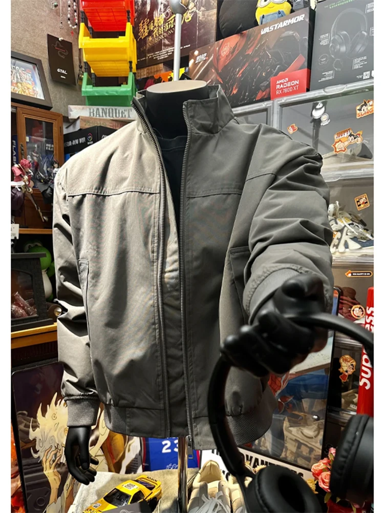 Wolf Grey Three-Proof Jacket Flight Suit Trendy Brand Shoulder Width Stand Collar Men's Style Autumn Spring American Ba...
Wolf Grey Three-Proof Jacket Flight Suit Trendy Brand Shoulder Width Stand Collar Men's Style Autumn Spring American Ba...