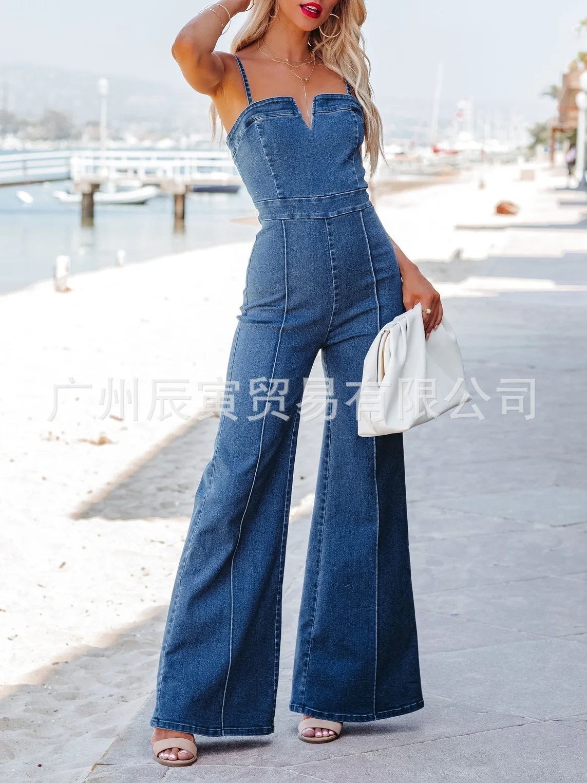 Women Jumpsuits One Piece Denim Washing Rompers Overalls Solid Flare Pants Pockets Spliced Sexy High Waist Boot Cut 2024
Women Jumpsuits One Piece Denim Washing Rompers Overalls Solid Flare Pants Pockets Spliced Sexy High Waist Boot Cut 2024