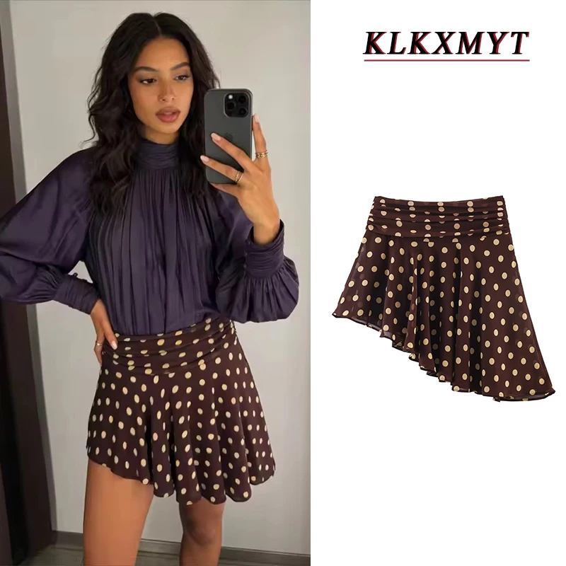 Женская мини-юбка 2026 года с низкой талией, в горошек, асимметричная, плиссированная, в стиле ретро, для летнего отдыха
Женская мини-юбка 2026 года с низкой талией, в горошек, асимметричная, плиссированная, в стиле ретро, для летнего отдыха