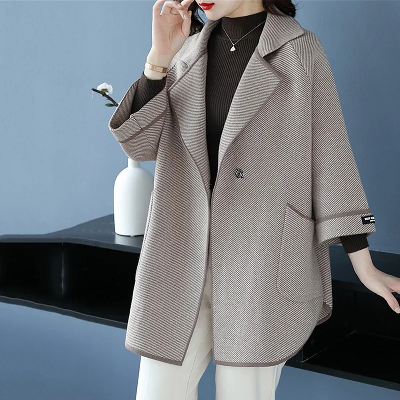 L-6XL Middle-aged Elderly Women Cardigan 2024Spring Autumn Mother Knitted Coat Large Size Loose Female Knit Wool Cardigan Jacket
L-6XL Middle-aged Elderly Women Cardigan 2024Spring Autumn Mother Knitted Coat Large Size Loose Female Knit Wool Cardigan Jacket