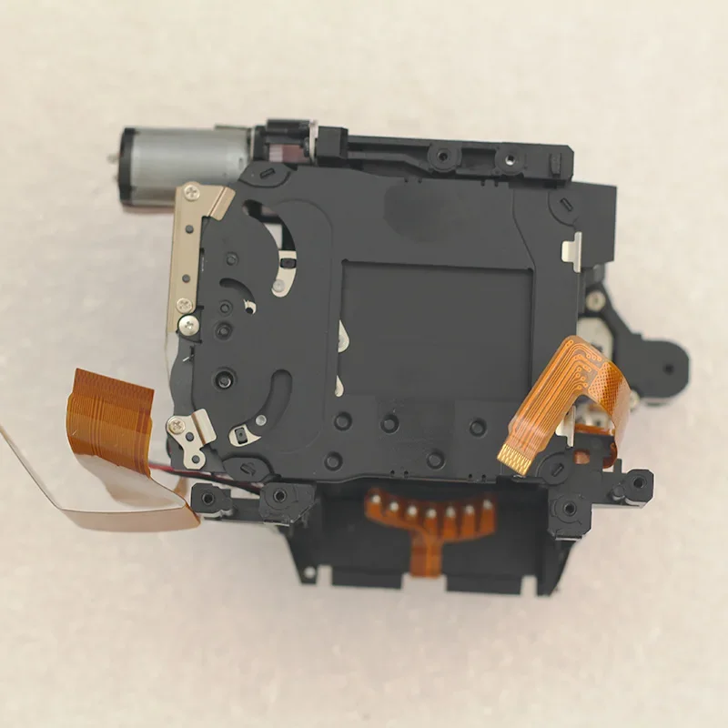 99%New mirror box frame with shutter assy and aperture assy repair parts For Nikon D3200 SLR
99%New mirror box frame with shutter assy and aperture assy repair parts For Nikon D3200 SLR