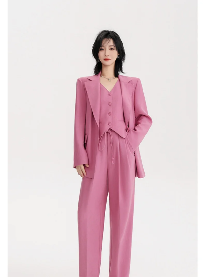 Faionable женский костюм ранней осени, повседневный костюм из смеси хлопка и брюк, ансамбль для взрослых в их 20-х и 30-х годов
Faionable женский костюм ранней осени, повседневный костюм из смеси хлопка и брюк, ансамбль для взрослых в их 20-х и 30-х годов