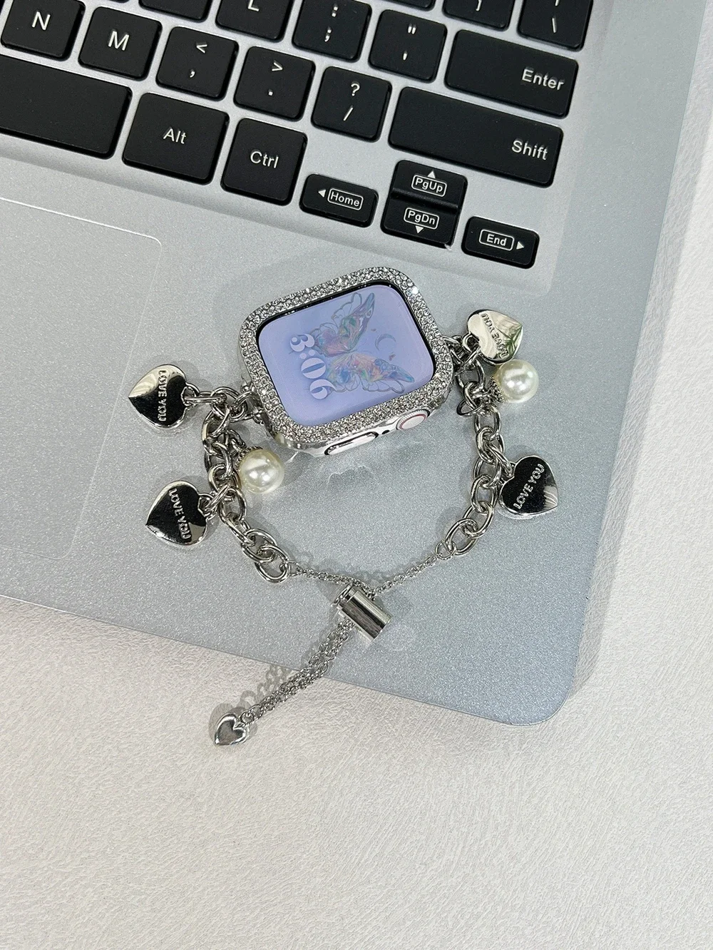 Excellent Bling Stainless steel bracelet link For Apple Watch band Series 8/7/6/10/9 40mm 41mm 38mm 42mm 44mm 45mm 46mm Strap
Excellent Bling Stainless steel bracelet link For Apple Watch band Series 8/7/6/10/9 40mm 41mm 38mm 42mm 44mm 45mm 46mm Strap