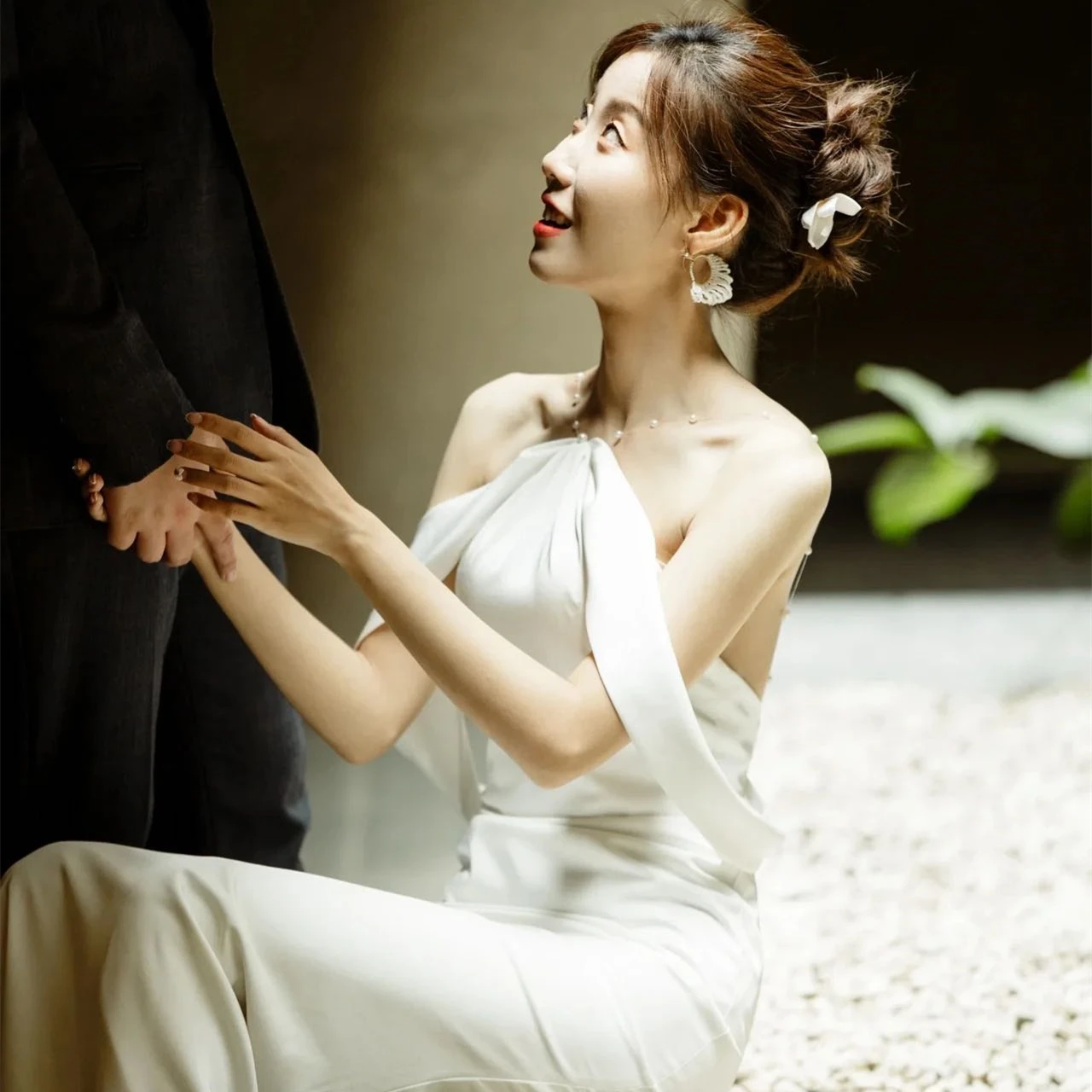 Bridesmaid Ne Hanging Silken Fabric Fi Tail Gown Bal Outdoor Photoaphy Wedding Dr Simple Sle mid Waist Zipper
Bridesmaid Ne Hanging Silken Fabric Fi Tail Gown Bal Outdoor Photoaphy Wedding Dr Simple Sle mid Waist Zipper