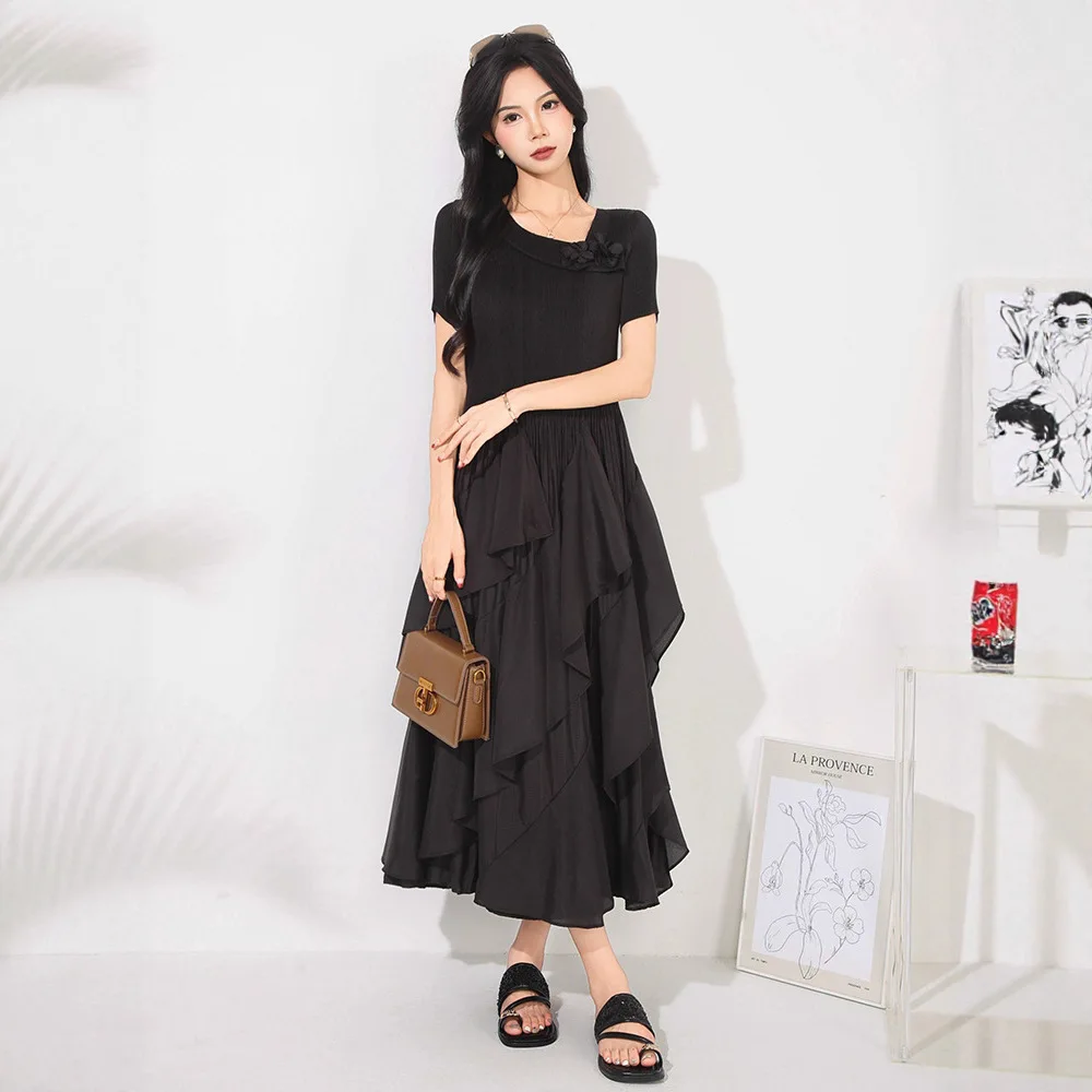 Miyake 2025 Spring Under The Pleated Fashion Ruffled Dress Women's Versatile Solid Color Round Neck Short-sleeved Cake Skirt
Miyake 2025 Spring Under The Pleated Fashion Ruffled Dress Women's Versatile Solid Color Round Neck Short-sleeved Cake Skirt