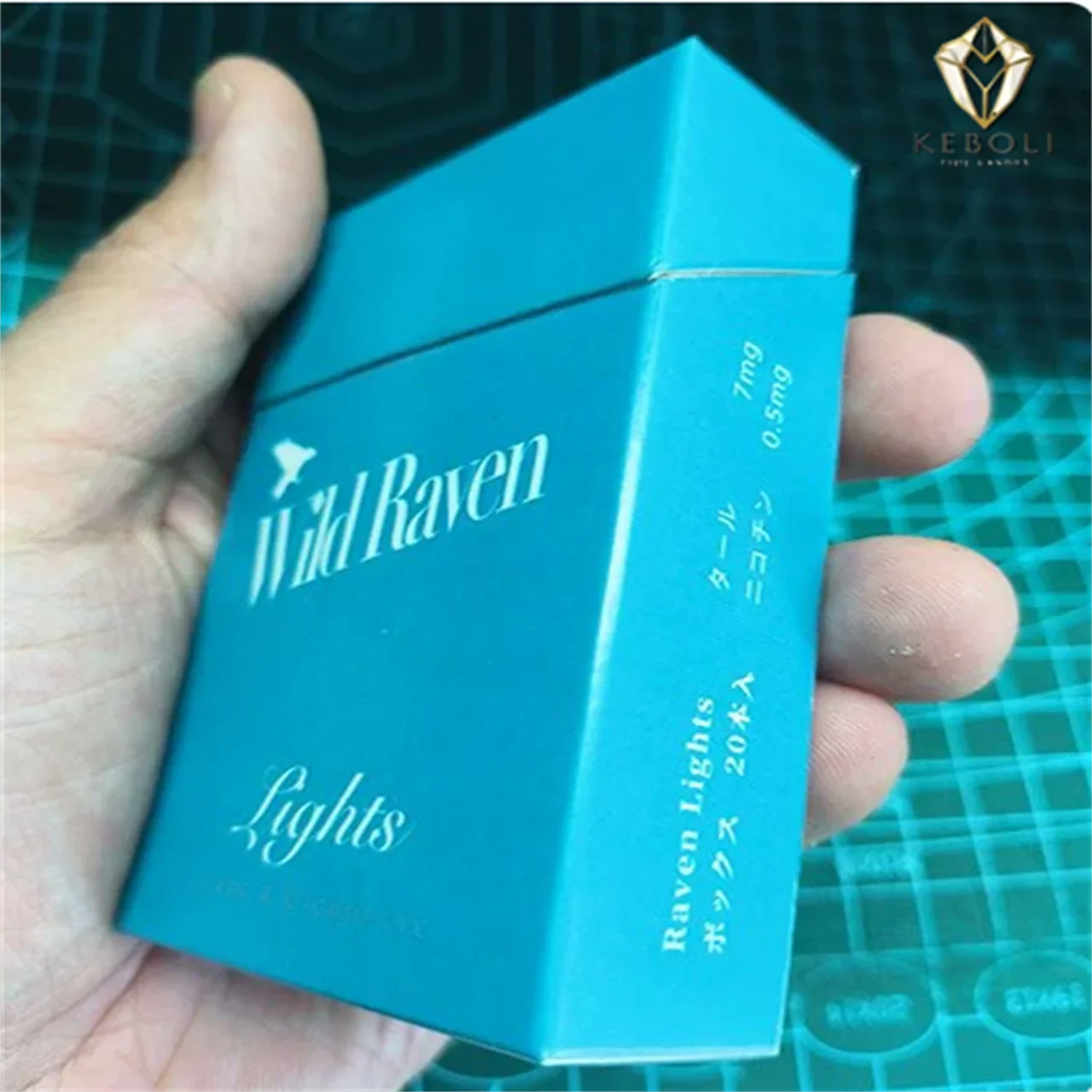 Aki Hayakawa Wild Raven Cigarette Box Chainsaw Man Collectible Cosplay Prop Anime Gift for Fans
Aki Hayakawa Wild Raven Cigarette Box Chainsaw Man Collectible Cosplay Prop Anime Gift for Fans
