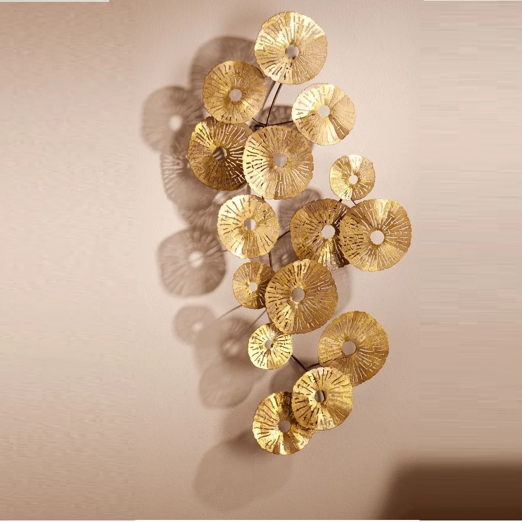 Modern metal wall art abstract design is durable and rust-proof, ideal for living rooms, bedrooms and offices
Modern metal wall art abstract design is durable and rust-proof, ideal for living rooms, bedrooms and offices