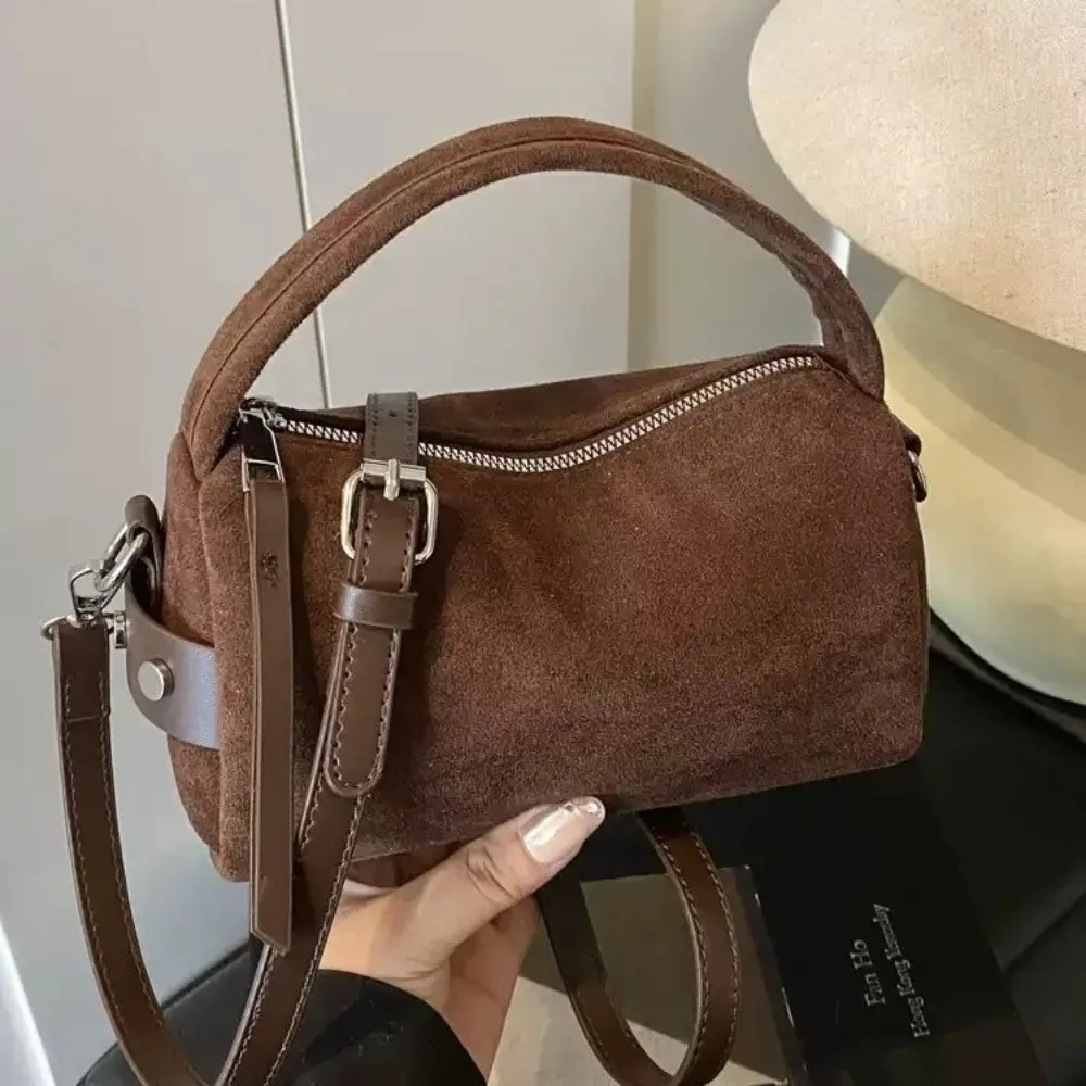 Роскошная мини-сумка через плечо из искусственной кожи с матовой поверхностью, сумка-подушка из матовой замши, для повседневного использования
Роскошная мини-сумка через плечо из искусственной кожи с матовой поверхностью, сумка-подушка из матовой замши, для повседневного использования